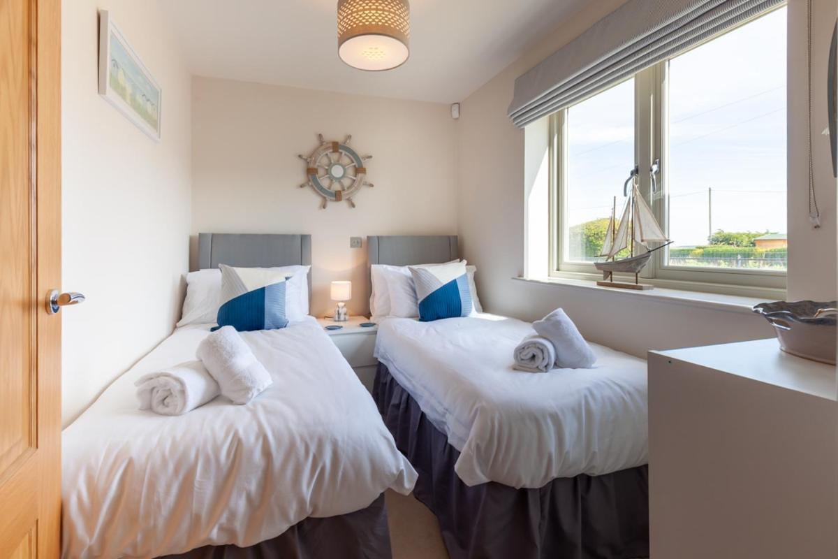 Choseley Cottage - Norfolk Cottage Agency Docking Exterior foto